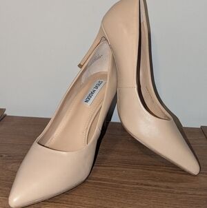 Steve Madden Nude Heels